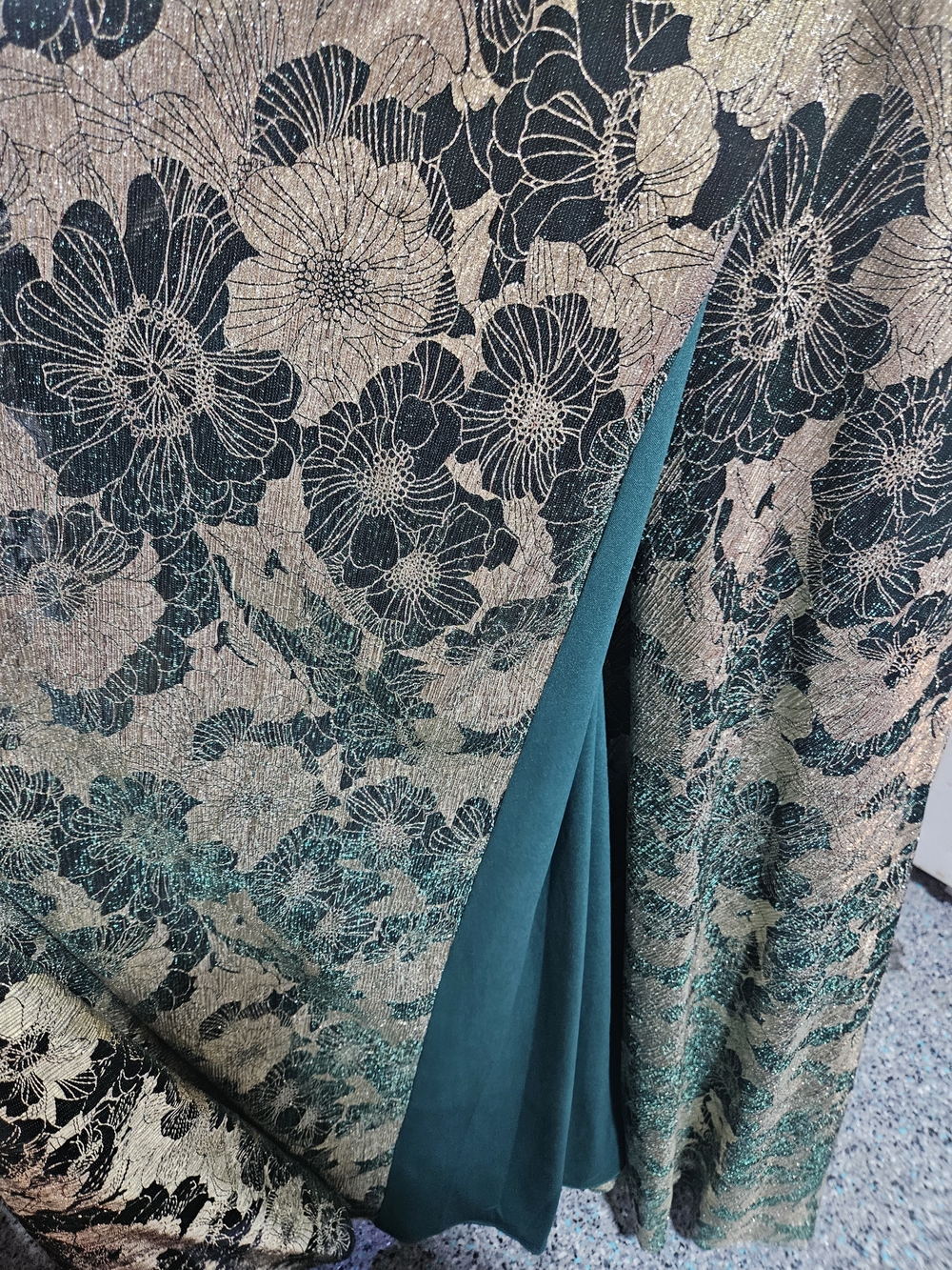 Betsy & Adam Metallic Gold And Emerald Floral Halter A-Line Gown Size 14 NWT - Picture 10 of 12